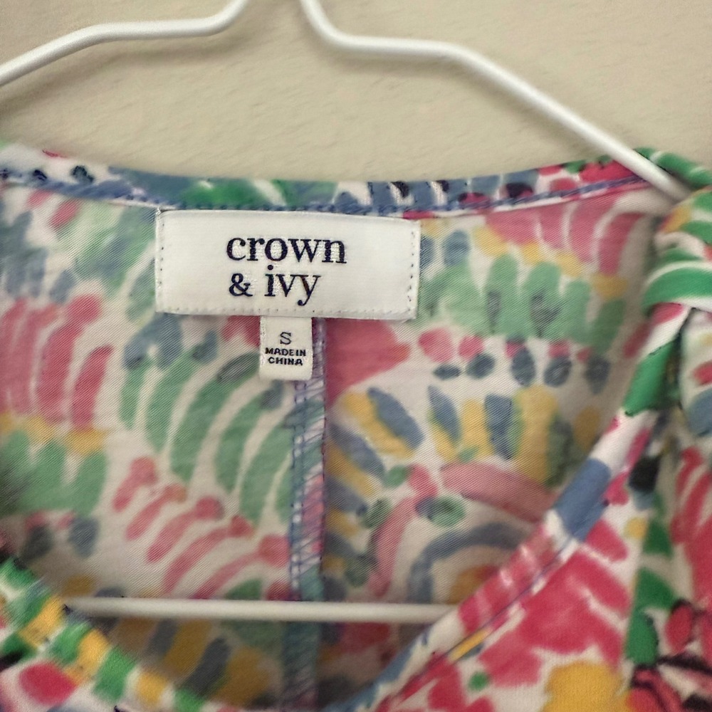 Crown & Ivy Girls Small Bright Paisley Swing Dress - Picture 3 of 4